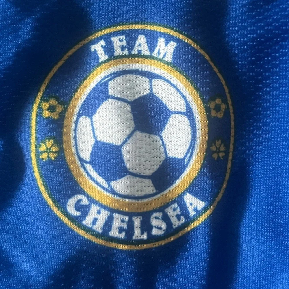 Chelsea FC Hazard Jersey - Picture 6 of 7